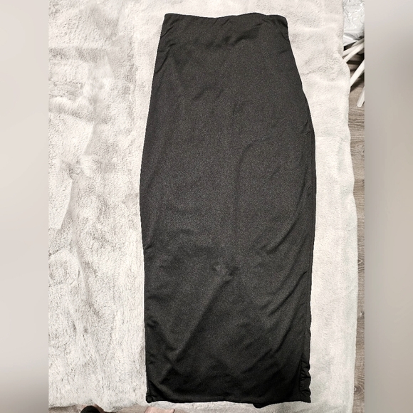 Forever 21 Dresses & Skirts - 2/$30 NWOT Forever 21 Contour Slit Maxi Skirt szS